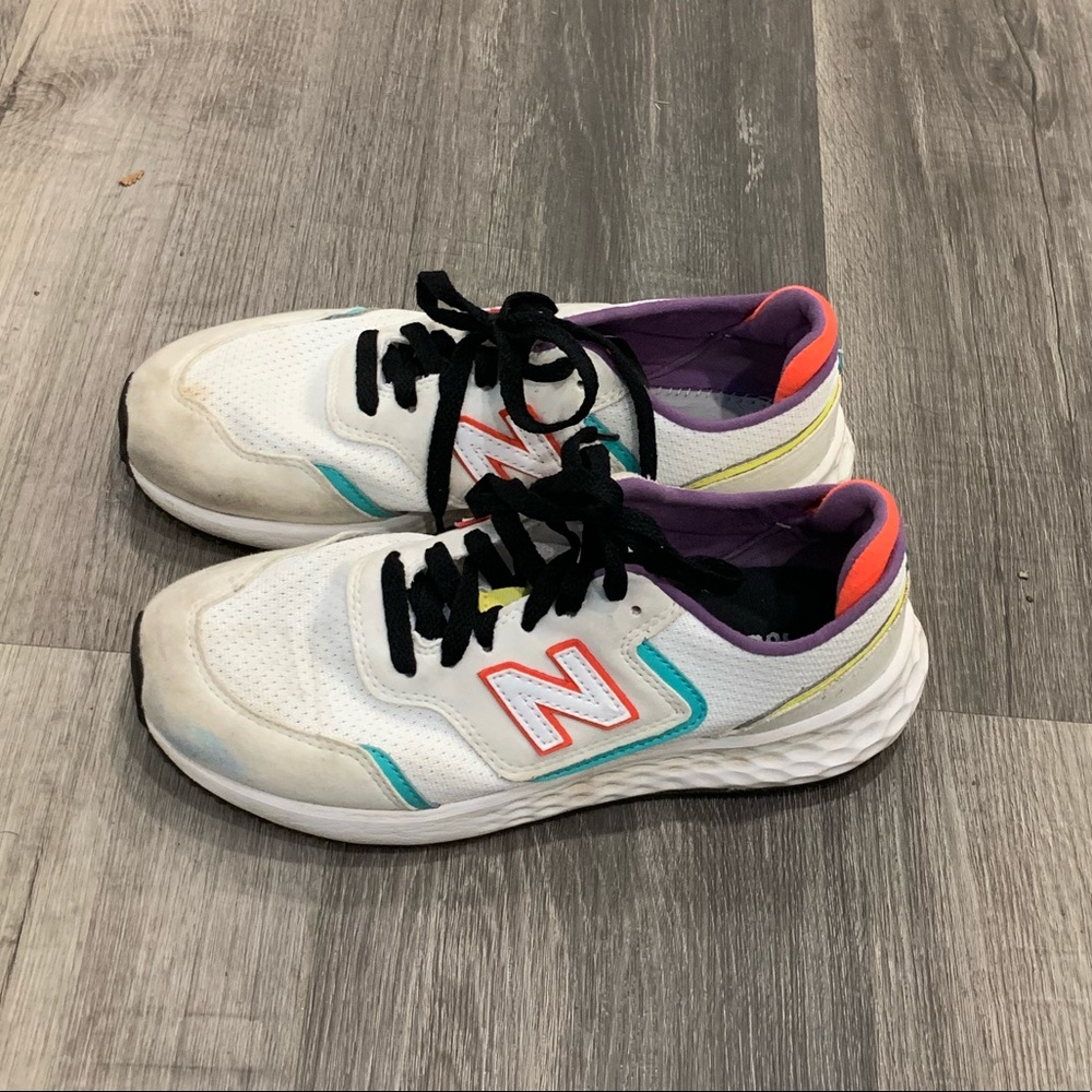 New balance shoes only worn twice paid 120 $40 size 8
